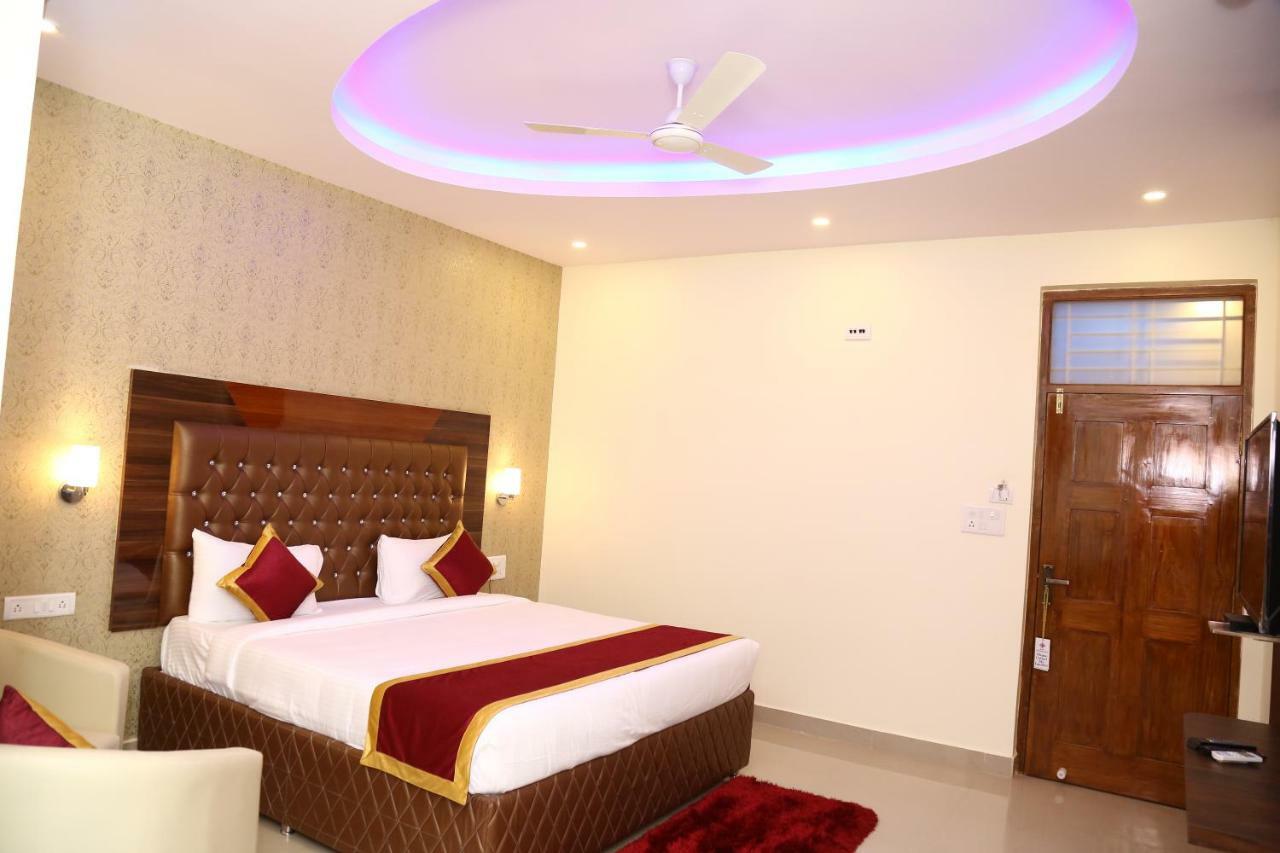 Hotel The Prince Royal Bangalore Exterior foto