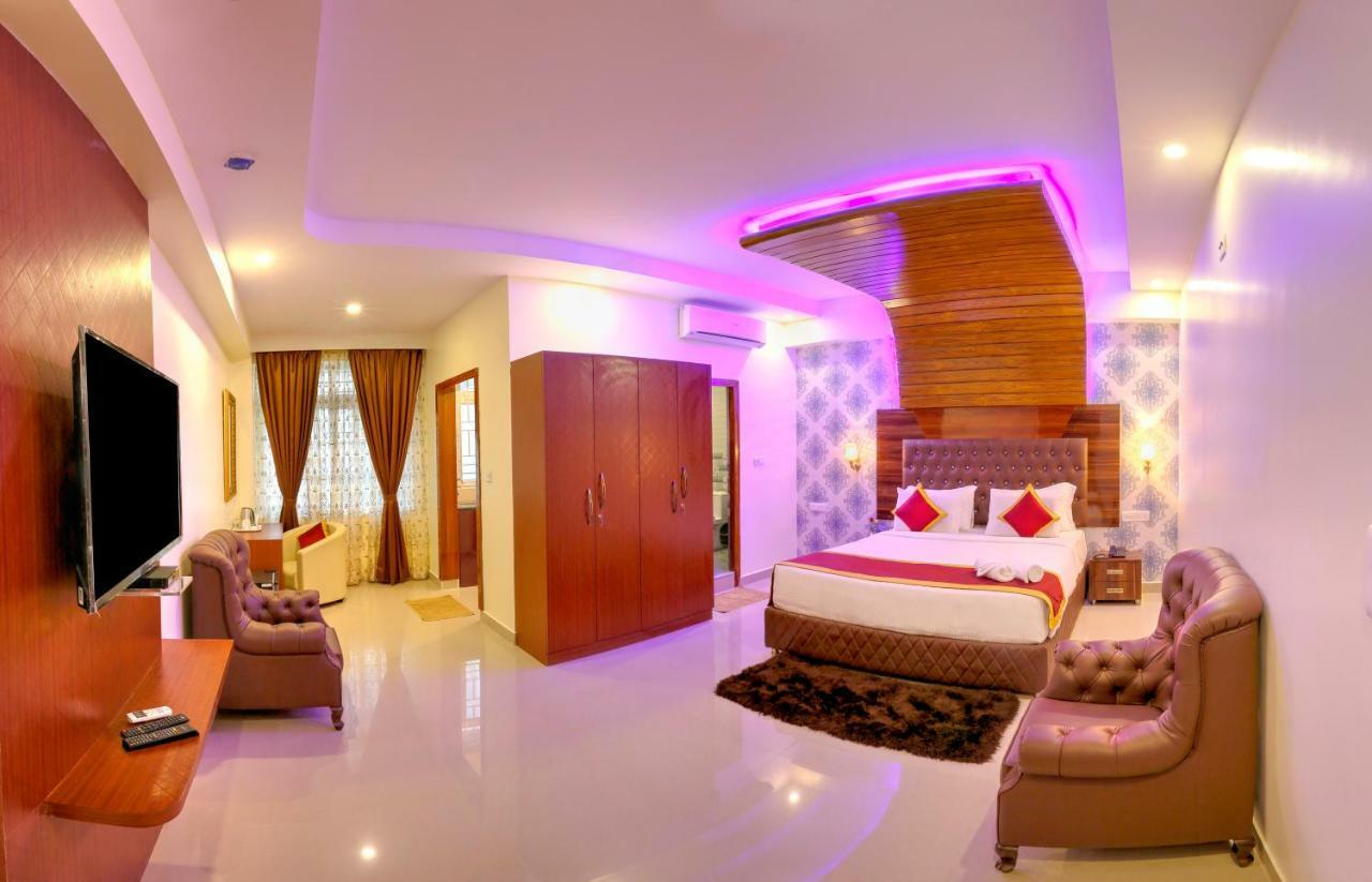Hotel The Prince Royal Bangalore Exterior foto