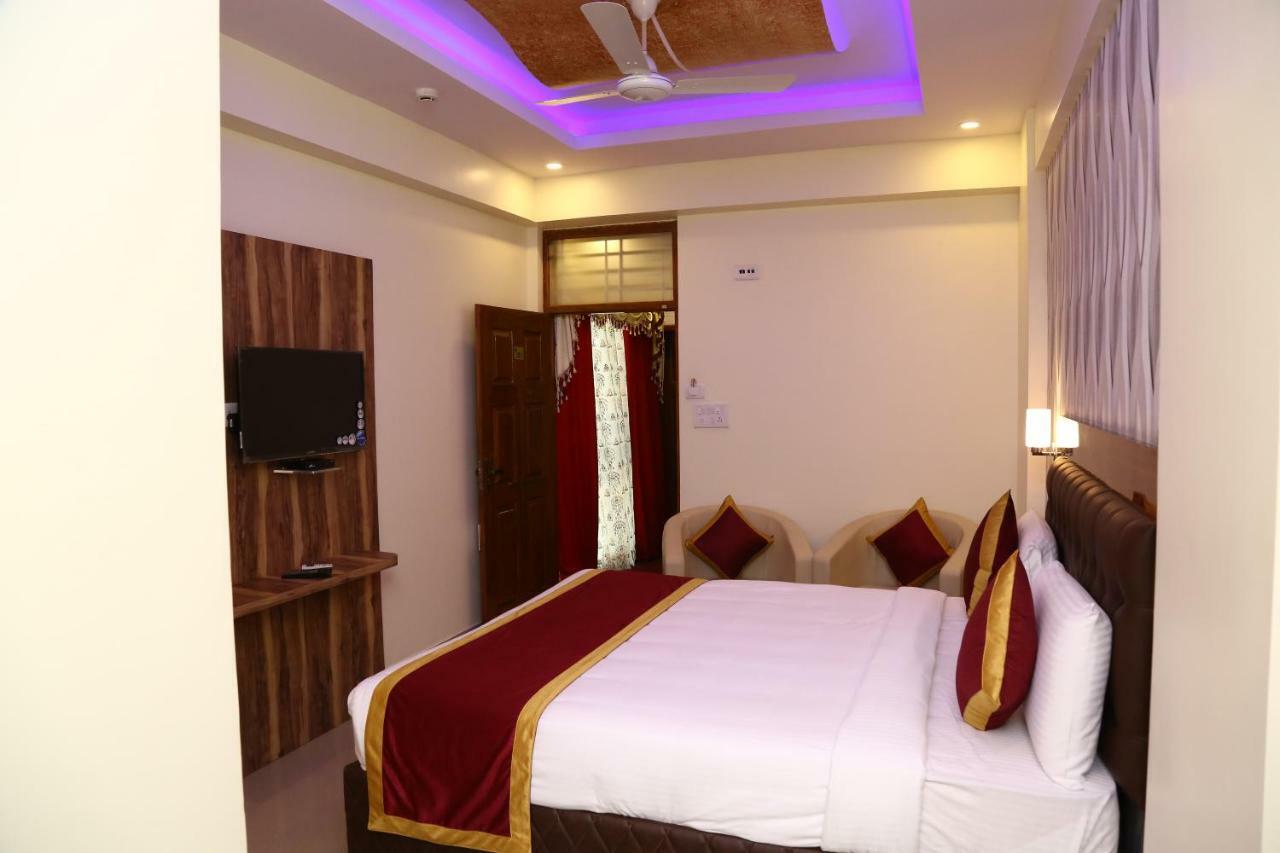 Hotel The Prince Royal Bangalore Exterior foto